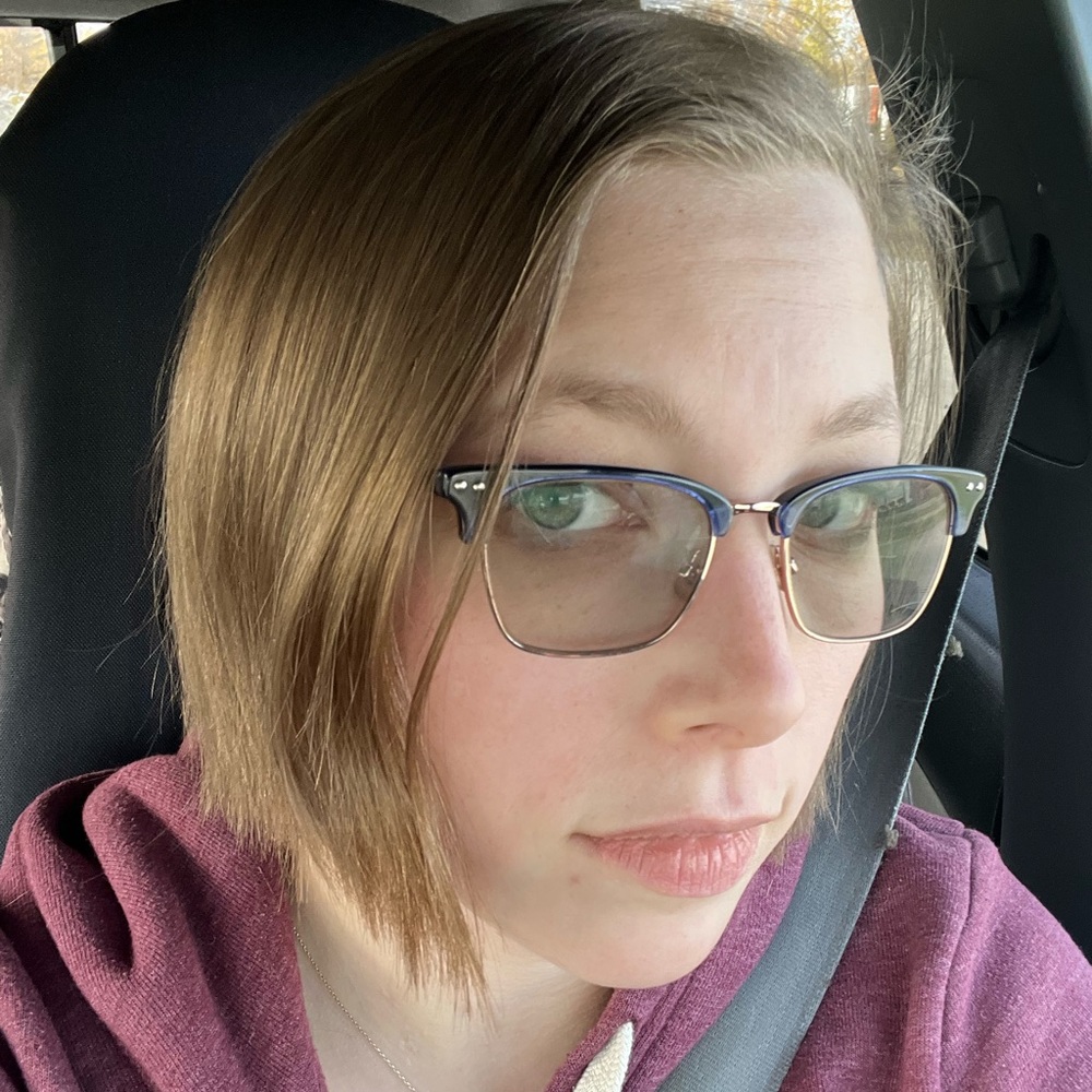 Meet your Posher, Kim